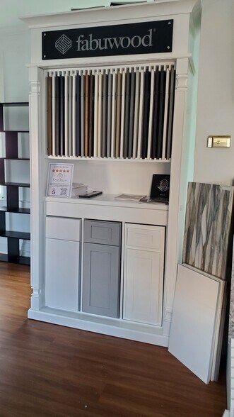 More Photos Of 23 E Market St, Leesburg Loft Creative Space For Lease