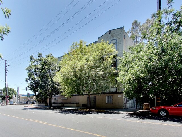 More Photos Of 717 N San Joaquin St, Stockton Apartments For Sale
