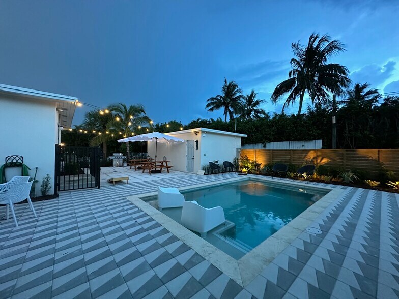 More Photos Of 351 NE 7th Ave, Delray Beach Apartments For Sale