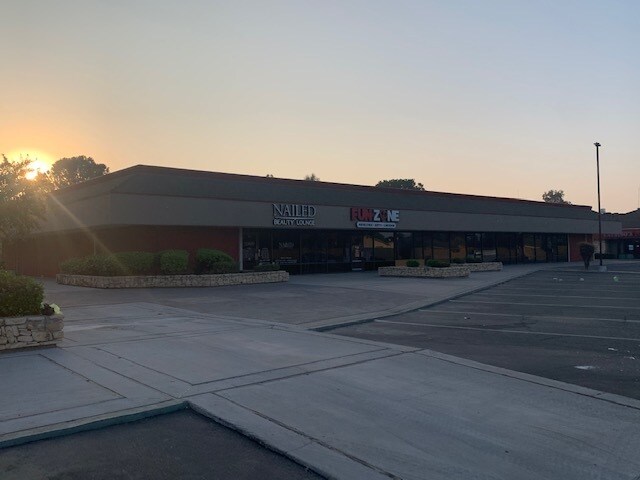 More Photos Of 2500 New Stine Rd, Bakersfield Unknown For Lease