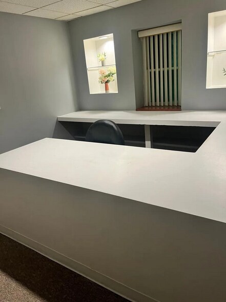 More Photos Of 1315 Harding Hwy, Richland Office Residential For Lease