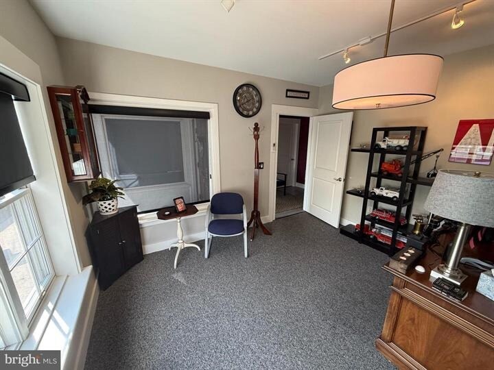 More Photos Of 20 Linden Rd, Hershey Office Residential For Lease