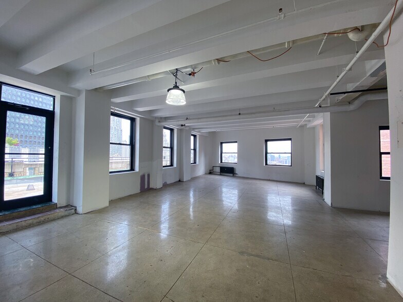 More Photos Of 111 John St, New York Office For Lease