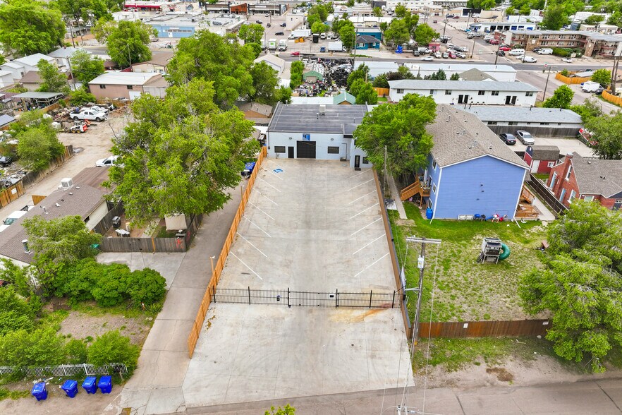 More Photos Of 2315 E Saint Vrain St, Colorado Springs Service For Lease