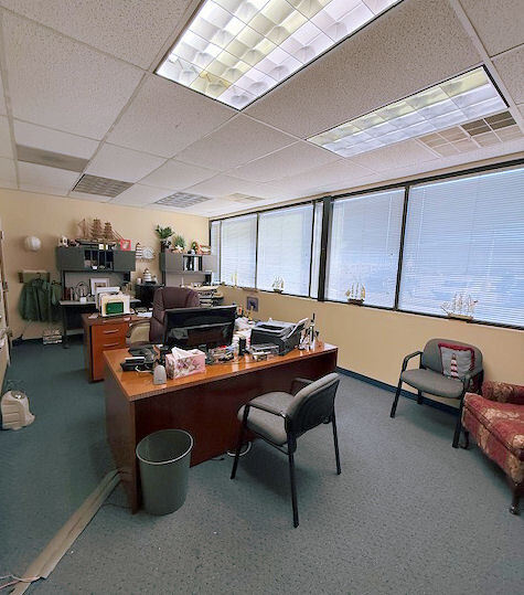 More Photos Of 1059 E Tri County Blvd, Oliver Springs Office Residential For Lease