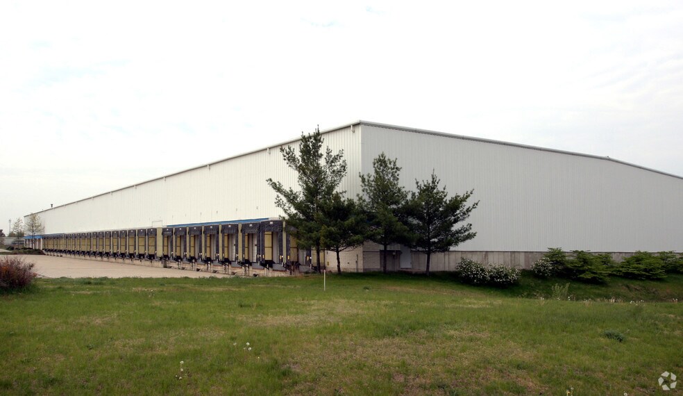 More Photos Of 1391 Judson Rd, Spring Lake Distribution For Lease