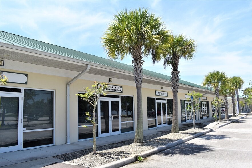 More Photos Of 9015 Americana Rd, Vero Beach Medical For Lease