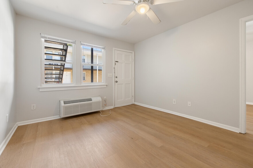 More Photos Of 2107 Rondo St, Charleston Apartments For Sale