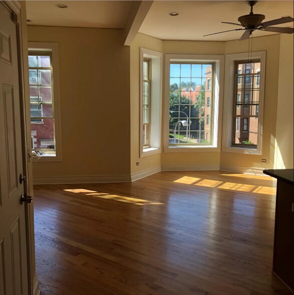 More Photos Of 724 E 50th Pl, Chicago Apartments For Sale