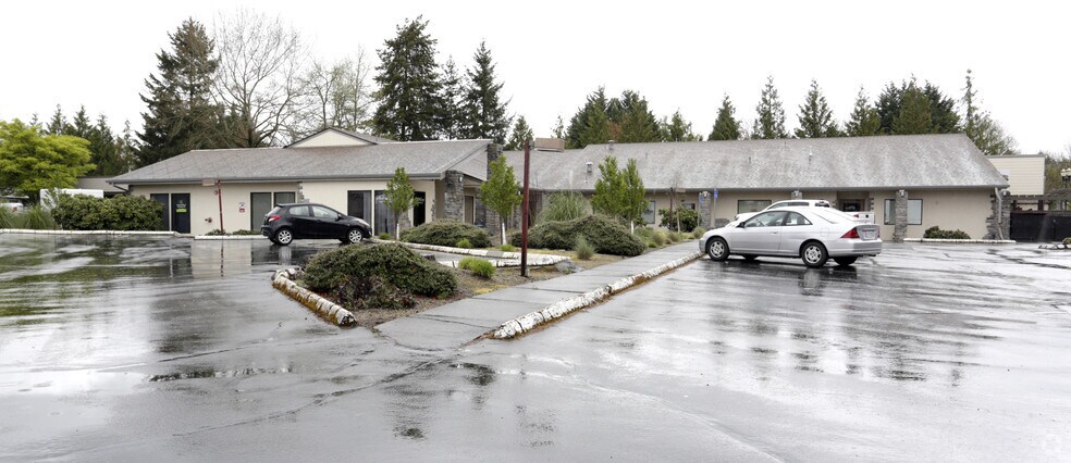 More Photos Of 8855 SW Holly Ln, Wilsonville Office For Sale