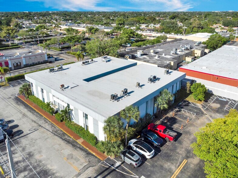 More Photos Of 1900 N University Dr, Pembroke Pines Office For Lease