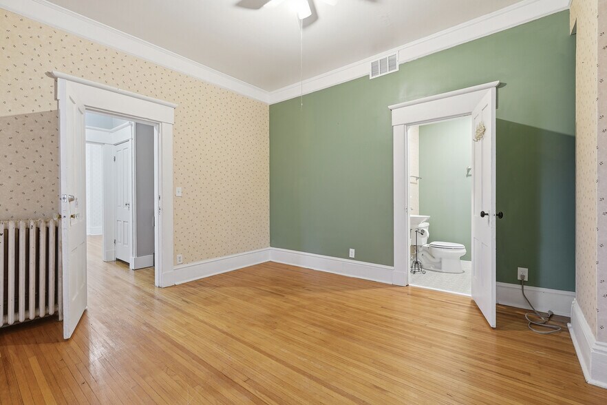 More Photos Of 2200 W Memorial Dr, Janesville Hospitality For Sale