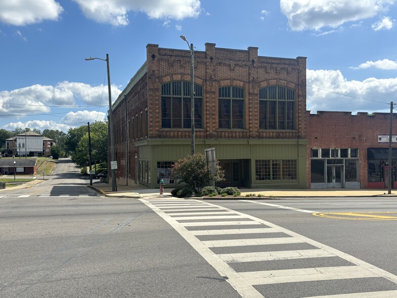 Primary Photo Of 200 Battle St W, Talladega Storefront For Lease