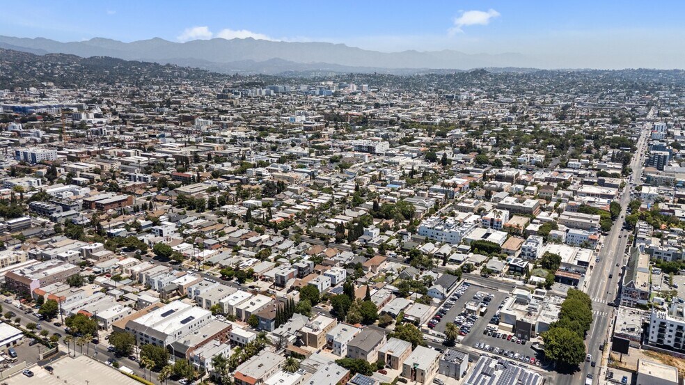 More Photos Of 737 N Ridgewood Pl, Los Angeles Apartments For Sale