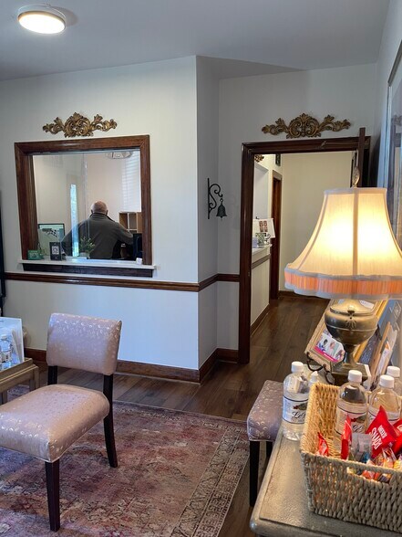 More Photos Of 1240 Hospital Dr, Mount Pleasant Medical For Lease