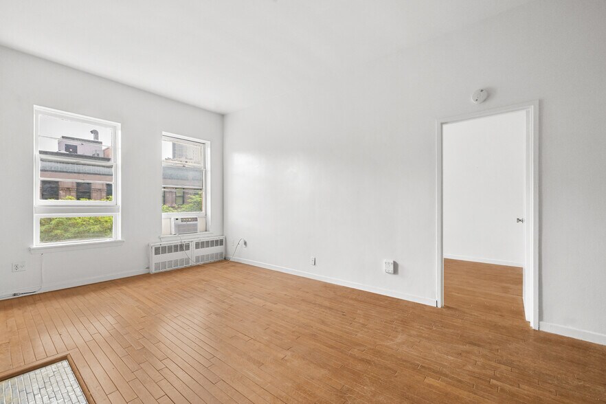 More Photos Of 46 W 87th St, New York Apartments For Sale