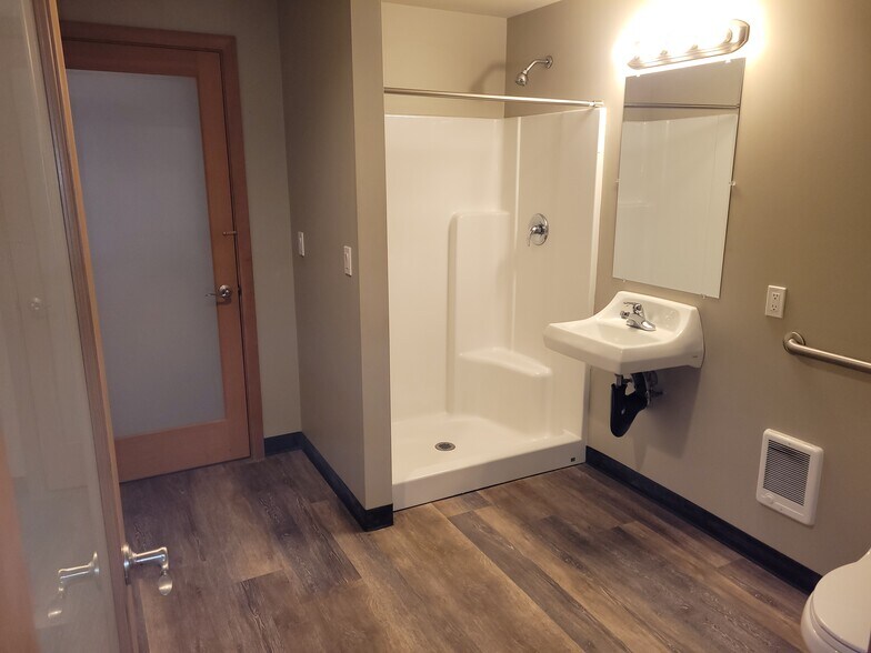 More Photos Of 600 SW 13th St, Renton Loft Creative Space For Lease