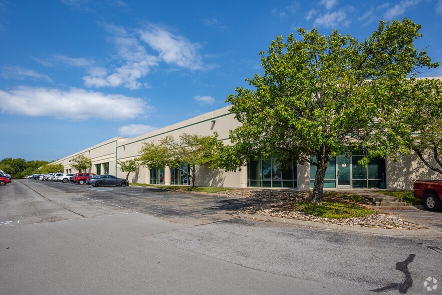 Primary Photo Of 900-919 Airpark Center Dr, Nashville Distribution For Lease