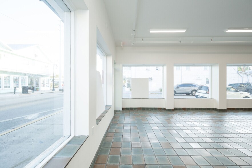 More Photos Of 1110 Truman Ave, Key West General Retail For Lease