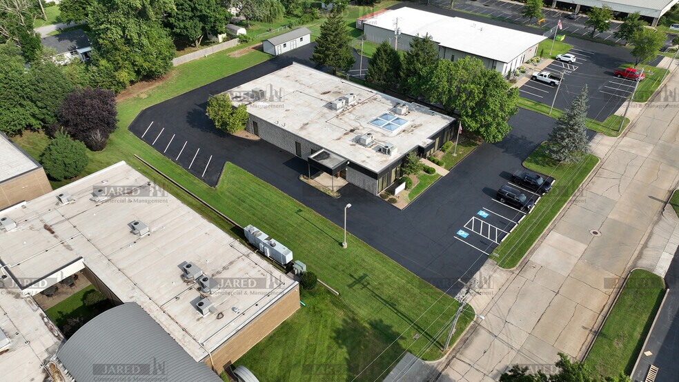 More Photos Of 509 S Union Ave, Springfield Light Distribution For Sale