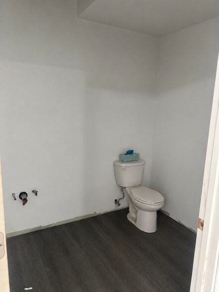 More Photos Of 118 Broadway, Lynbrook Storefront Retail Office For Lease