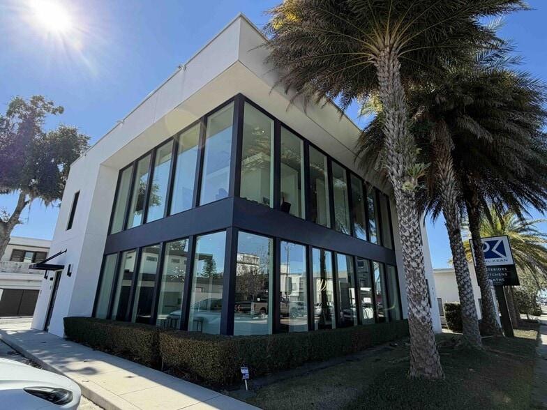 More Photos Of 952 W Fairbanks Ave, Winter Park Freestanding For Lease