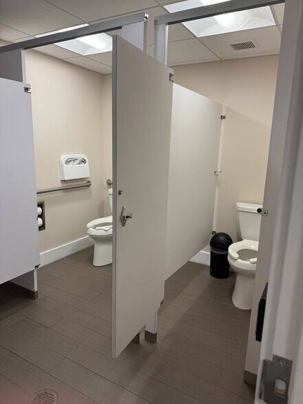 More Photos Of 4770 Biscayne Blvd, Miami Office Residential For Sale