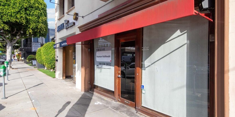 More Photos Of 324-326 S Beverly Dr, Beverly Hills Restaurant For Lease