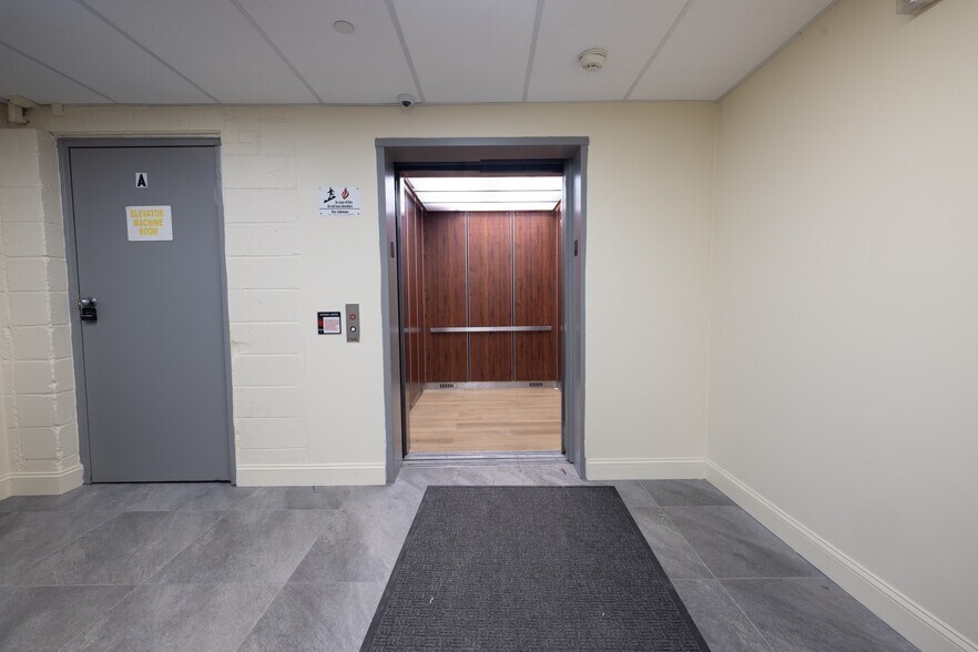 More Photos Of 185 6th Ave, Paterson Light Manufacturing For Lease