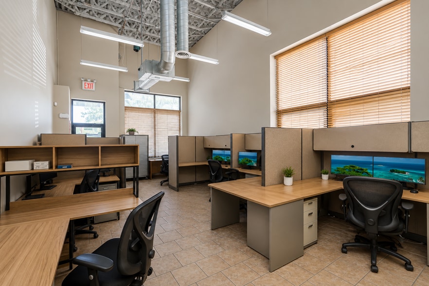 More Photos Of 2842 Richmond Ter, Staten Island Office For Sale