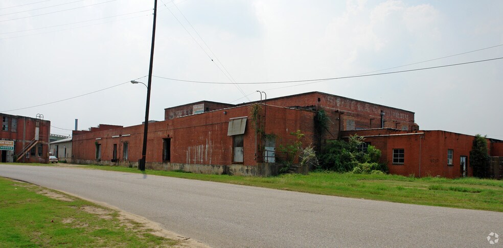 More Photos Of 1373 Chandler St, Montgomery Warehouse For Sale