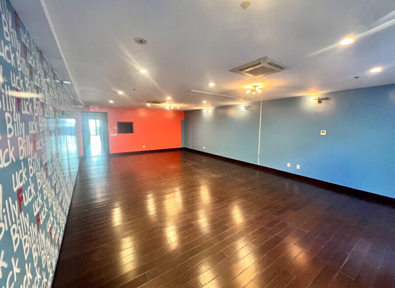 More Photos Of 605-607 Manhattan Ave, Brooklyn Apartments For Lease