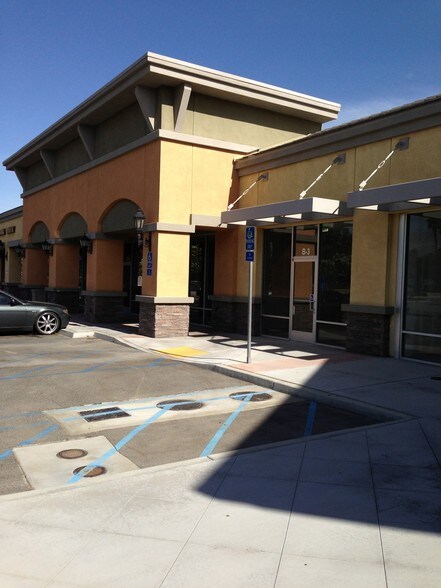 More Photos Of 43990 Golf Center Pky, Indio Unknown For Lease