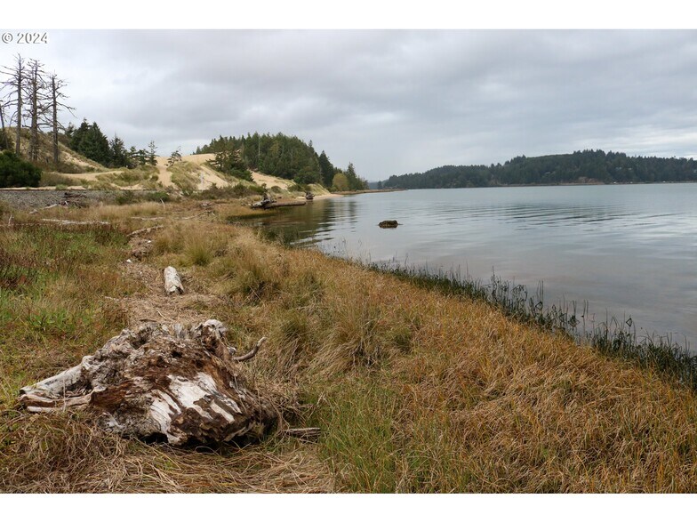 More Photos Of 92851 Trans Pacific Pkwy, North Bend Land For Sale