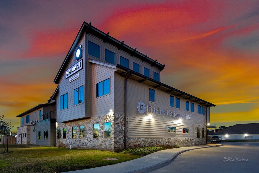 More Photos Of Colonial Parkway & Park West Green, Katy Medical For Sale