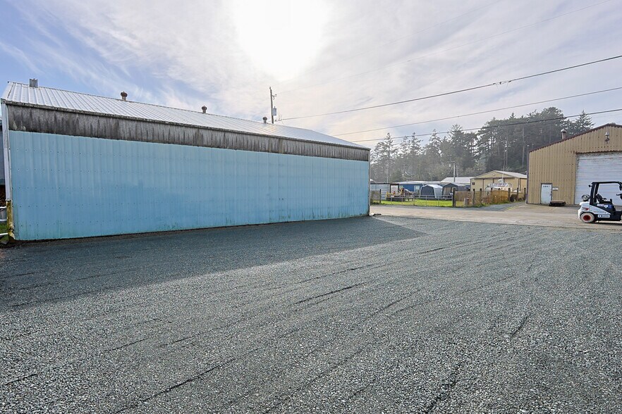 More Photos Of 63355 Charleston Rd, Coos Bay Warehouse For Sale