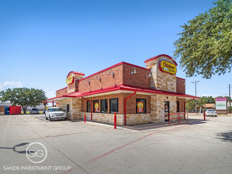 Primary Photo Of 5501 Rowlett Rd, Rowlett Fast Food For Sale