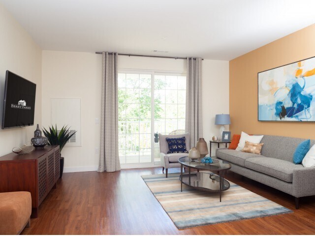 More Photos Of 4 Berry St, North Andover Apartments For Lease