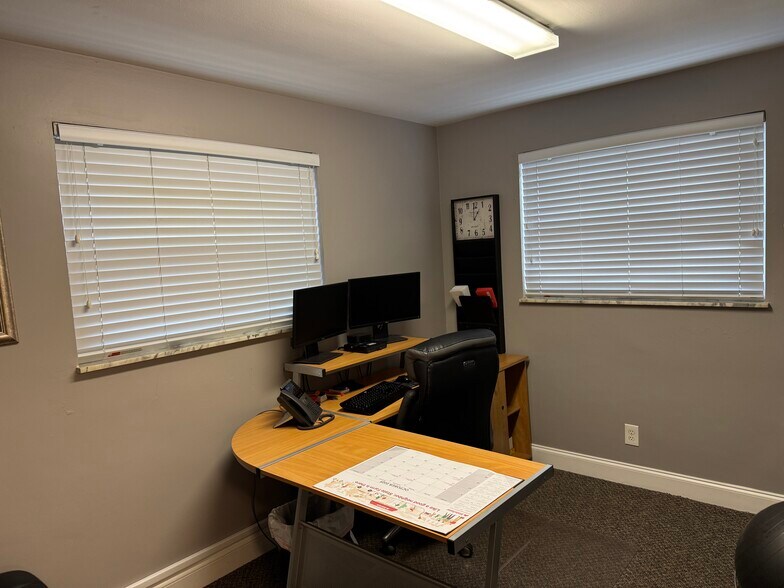 More Photos Of 5643 Cheviot Rd, Cincinnati Office For Lease