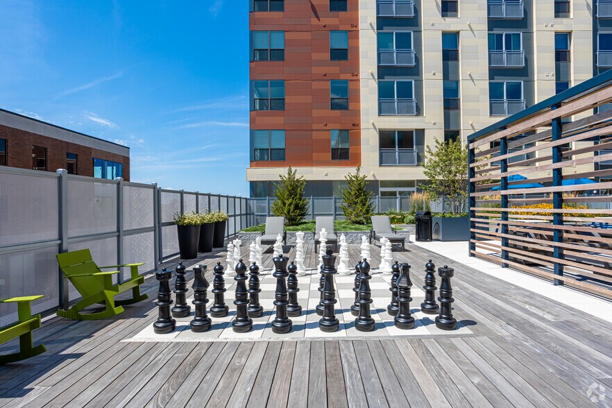 More Photos Of 190 Pleasant St, Malden Apartments For Lease