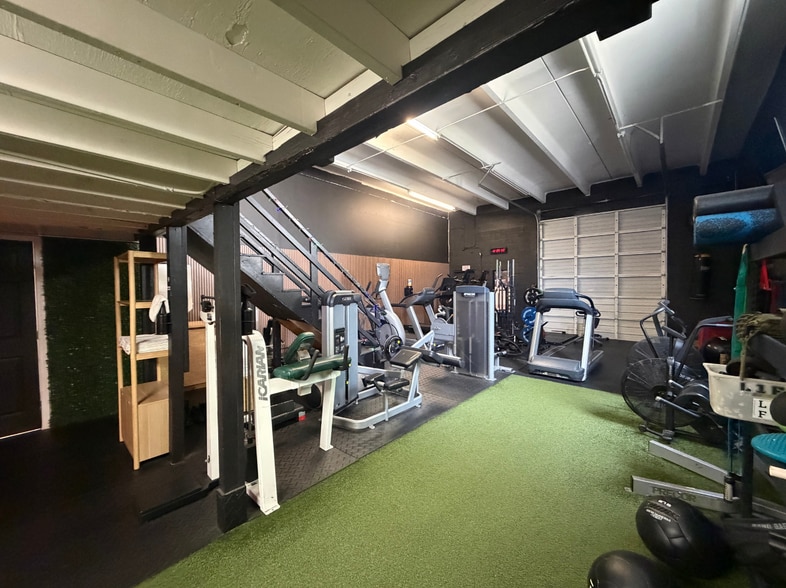 More Photos Of 1142 Okeechobee Rd, West Palm Beach Industrial For Lease