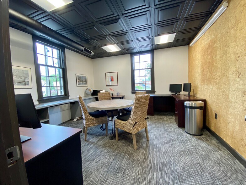 More Photos Of 111 Forbes St, Annapolis Office For Lease