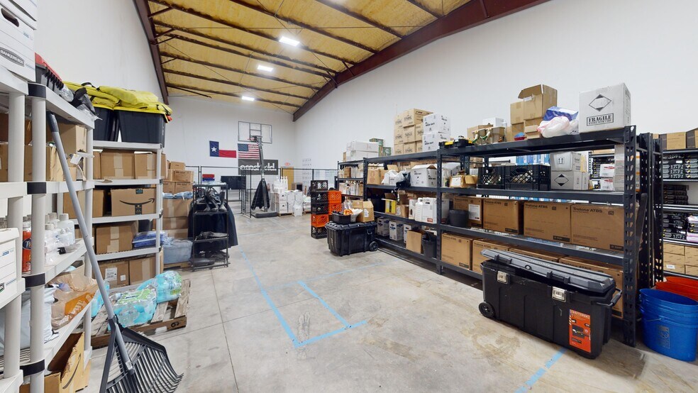 More Photos Of 12112 Anderson Mill Rd, Cedar Park Warehouse For Sale