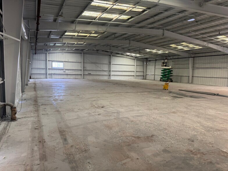 More Photos Of 401 Parr Blvd, Richmond Warehouse For Lease