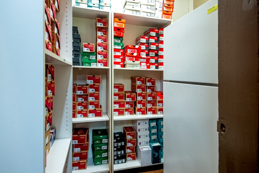 More Photos Of 333 S Brookhurst Rd, Fullerton Freestanding For Sale