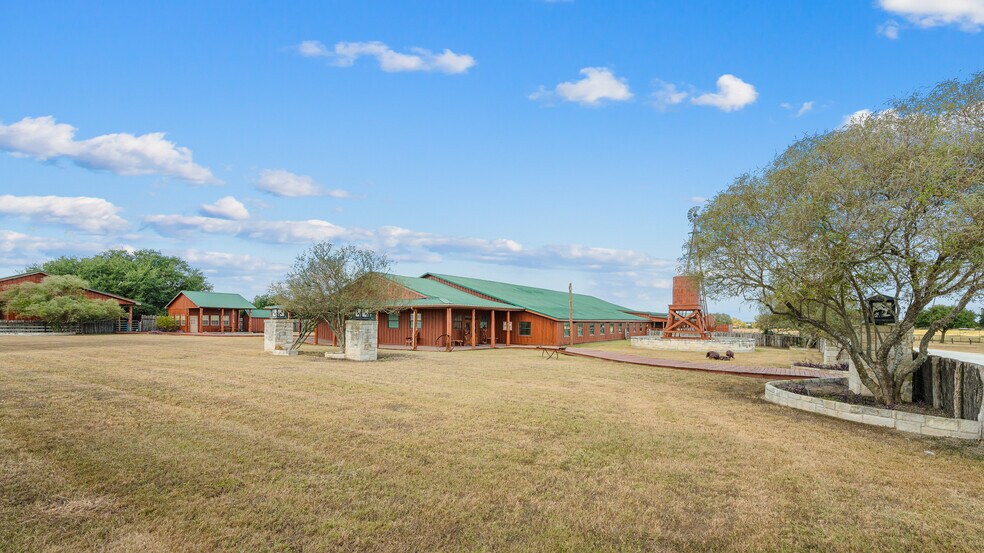 More Photos Of 2692 Highway 105 W, Navasota Specialty For Sale