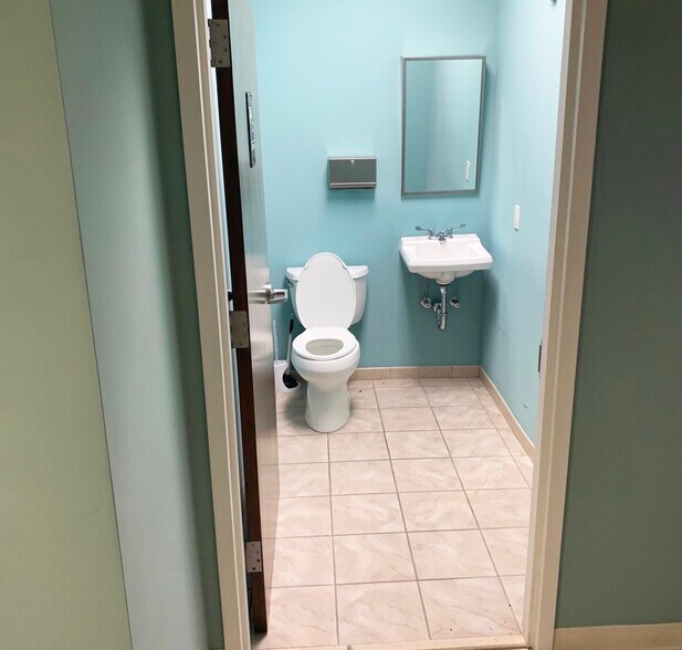 More Photos Of 271 Route 25A, Wading River Medical For Lease