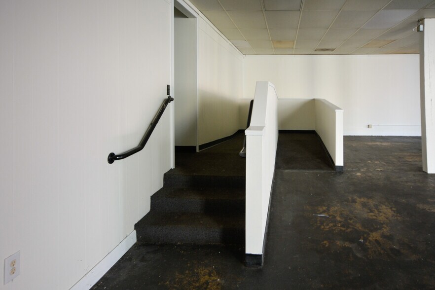 More Photos Of 412 W 7th St, Little Rock General Retail For Lease