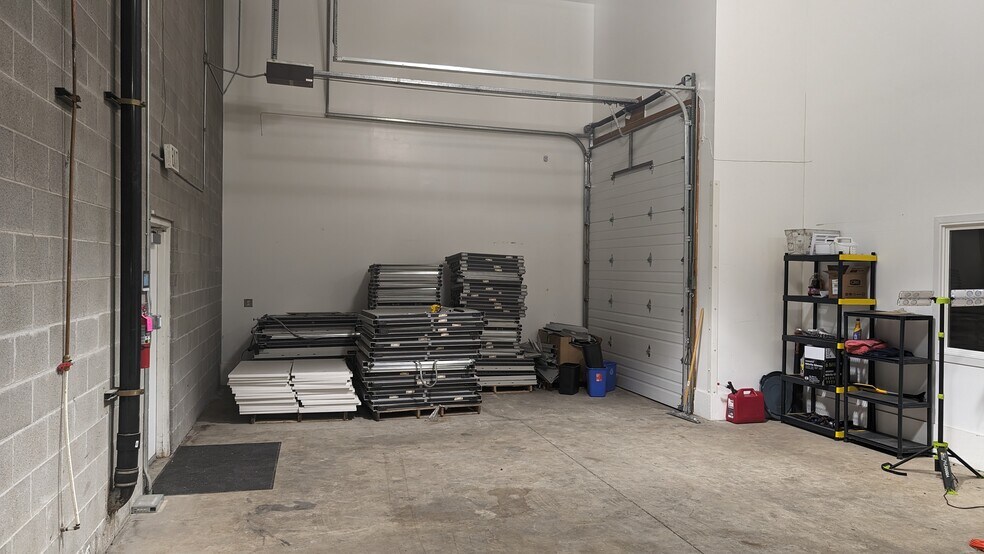More Photos Of 332 E 3300 S, Salt Lake City Light Distribution For Lease