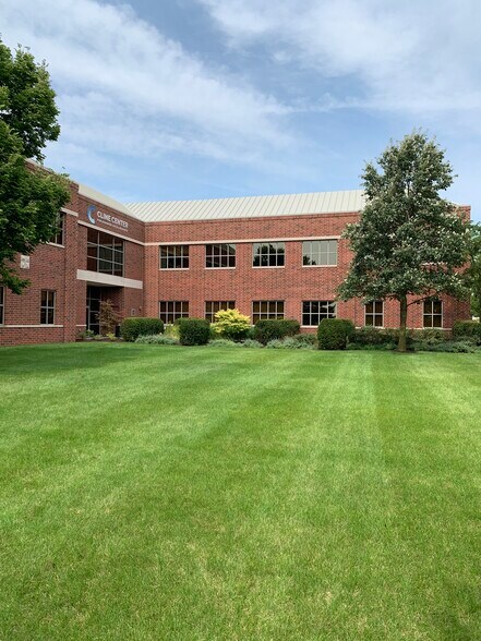 More Photos Of 2001 S First St, Champaign Office For Lease